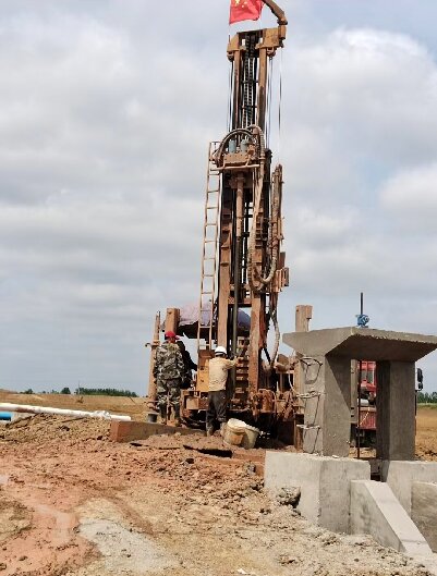 梁子湖区工地施工用水井